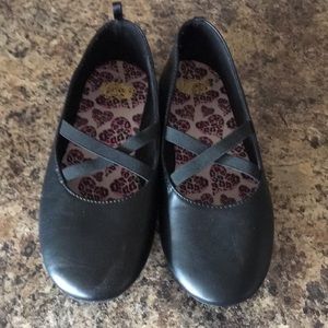 Faded glory size 3 girls dress shoe excellent cond